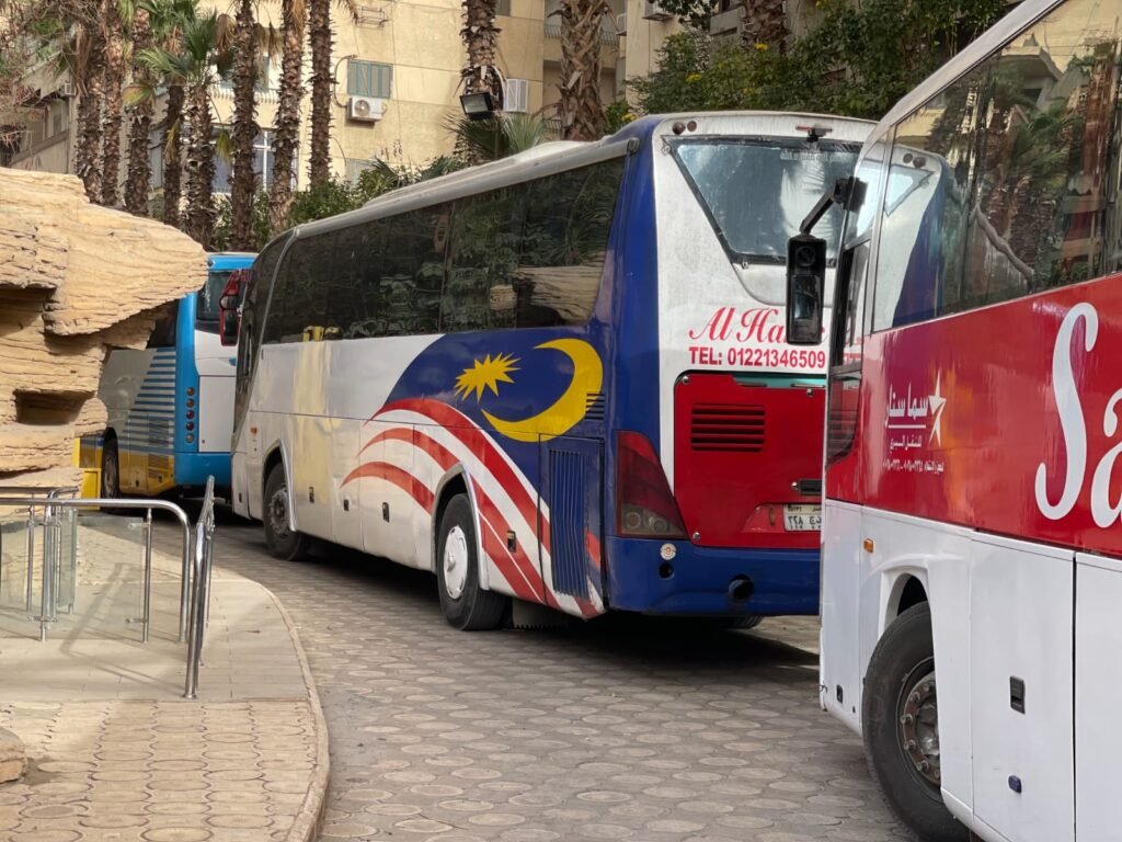 ايجار اتوبيس